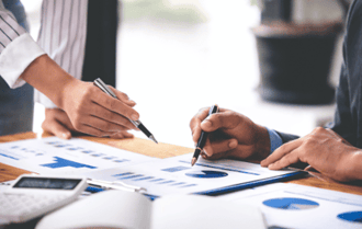 reviewing contact center performance reports