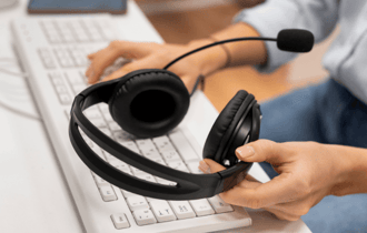 encourage call center agents for customer service